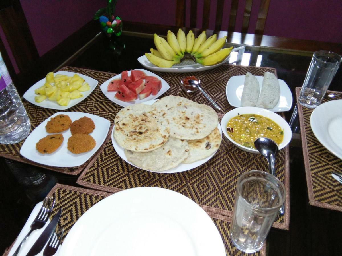 Ceylonima Home Stay Anuradhapura Eksteriør bilde